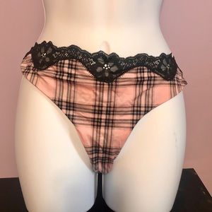 NWOT Victoria Secret dream angels thong Size Large